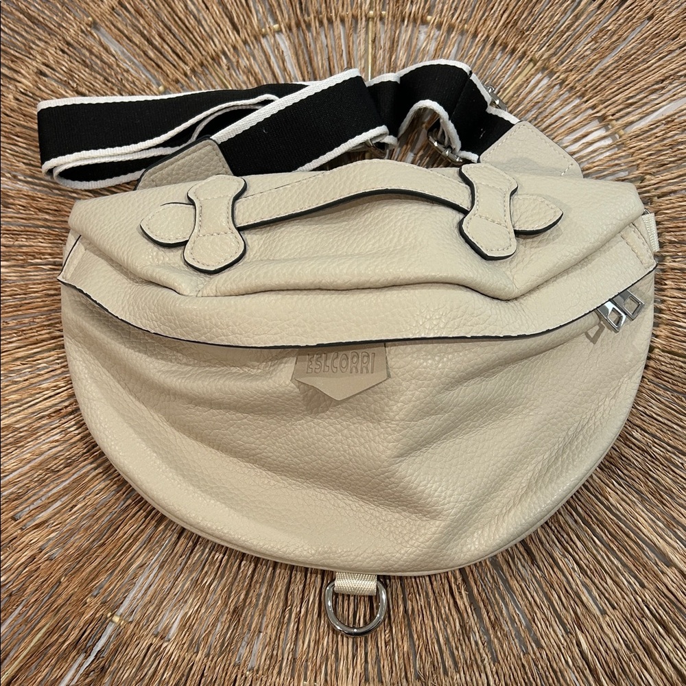 Beis Cream Crossbody Bag - Picture 2 of 4